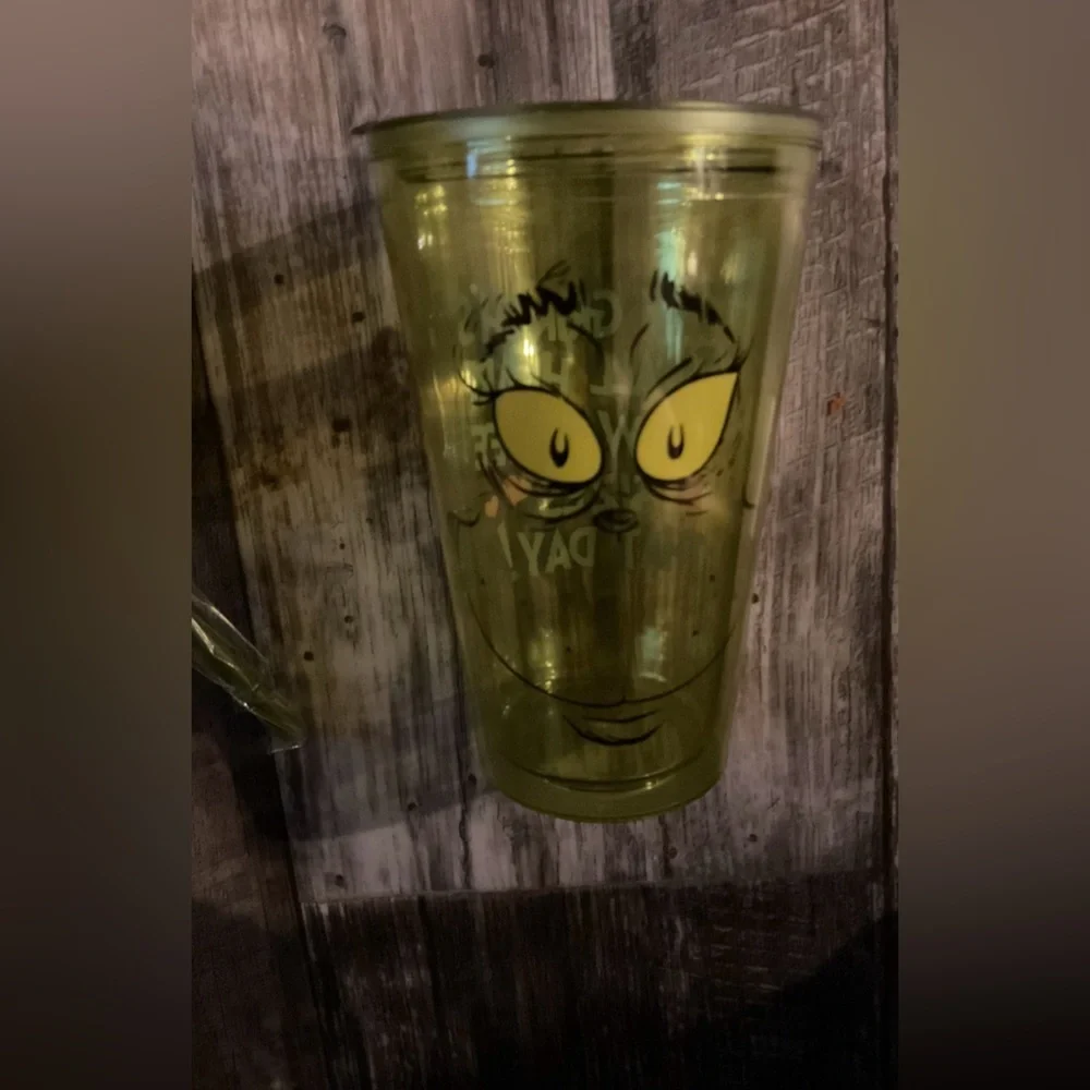 Grinch Lime Green Themed  Party Cup with Red Heart Ice Cubes 6 1/2” Tall
